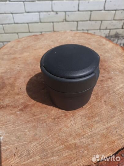 Пепельница vw polo, седан. Новая