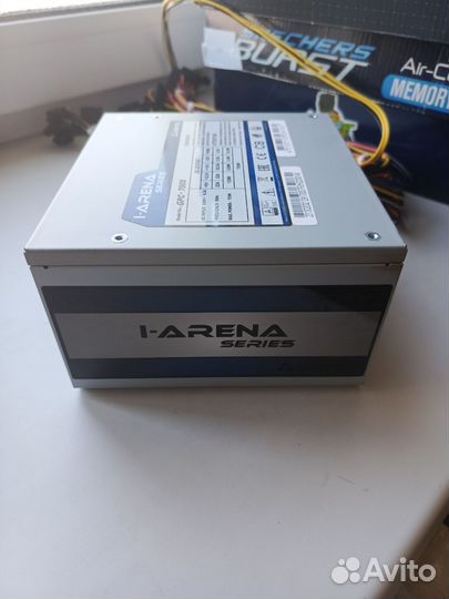 Блок питания Chieftec 700w