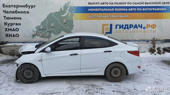 Замок двери задней правой Hyundai Solaris 81420-1R020