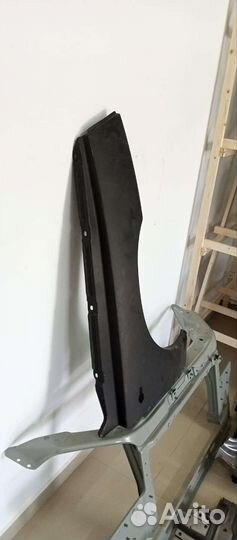 Крыло 2110 правое неокрашенное