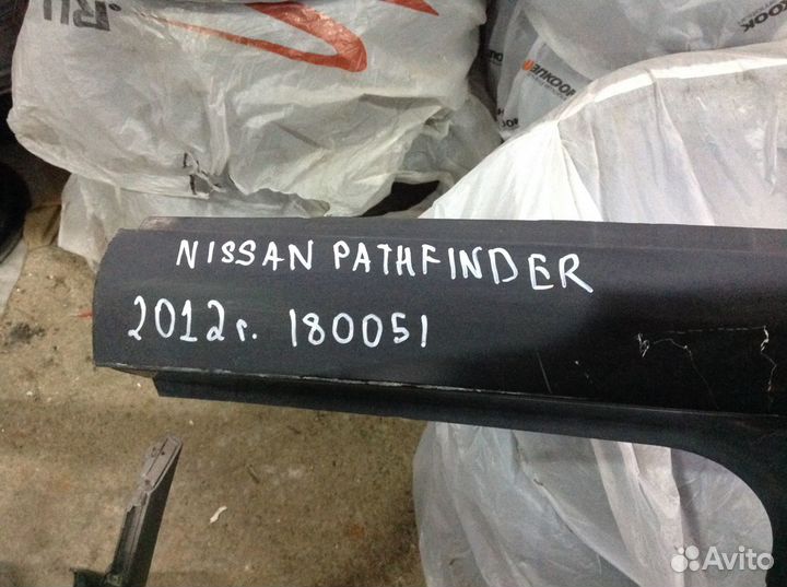 Стойка кузова правая Nissan Pathfinder R51