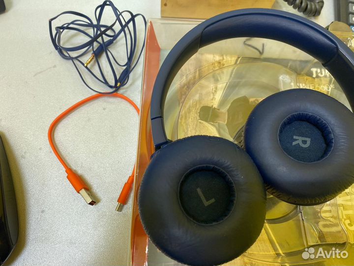 Наушники JBL tune660NC