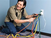 выходные электрика. электромонтер в школе. профессия электромонтажник. электрик. электрик.