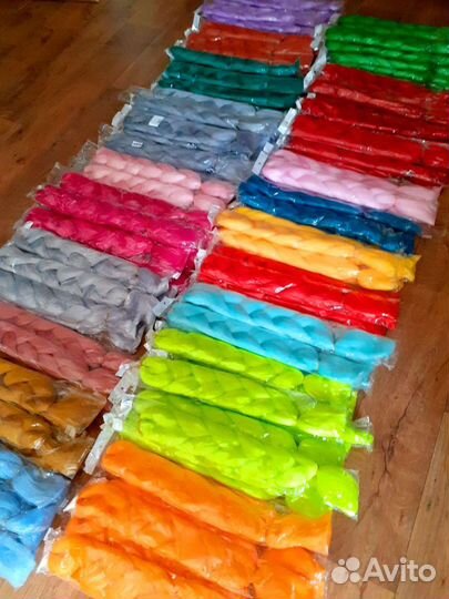 Искусственные волосы (канекалон)