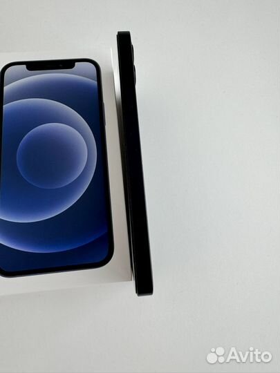 iPhone 12, 64 ГБ