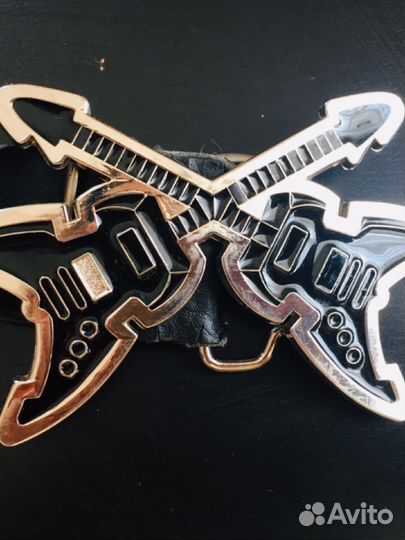 Пряжка рок-н-ролл