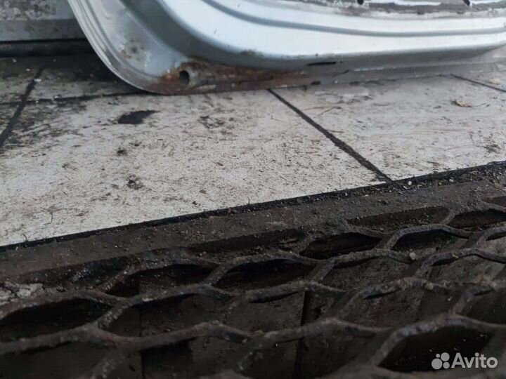 Двери на renault logan 1