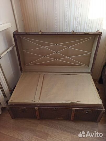 Чемодан-сундук каретный
