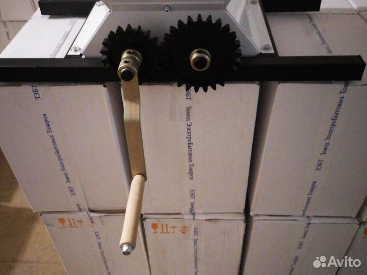 Давилка для винограда и фруктов