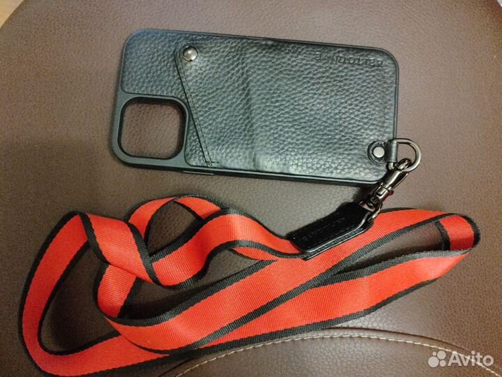 Чехол bandolier iPhone 11