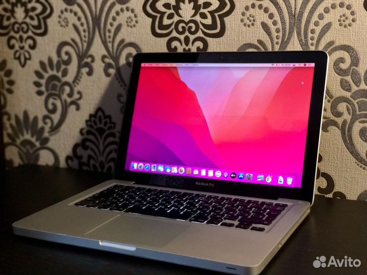 Ноутбук Apple MacBook Pro 13 10/128 состояние на 5