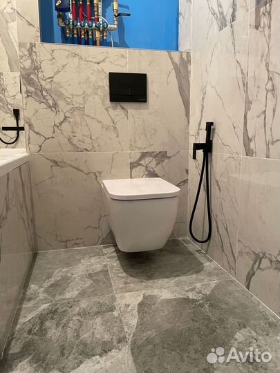 Ремонт установка унитаза. Сантехник