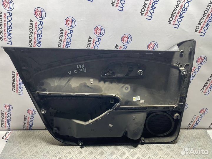 Обшивка двери Volkswagen Polo