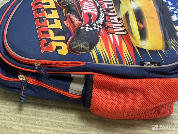 Школьный рюкзак