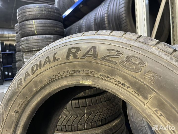 Hankook Radial RA28 205/65 R16C 107T