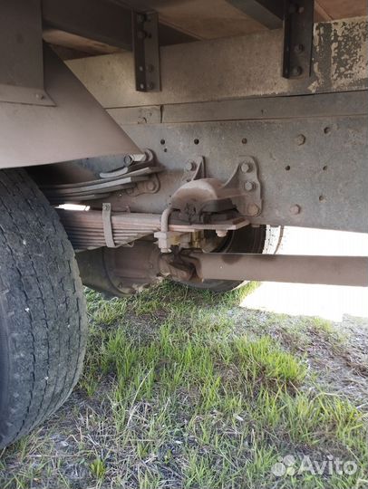 Isuzu Forward (F-Series), 1998