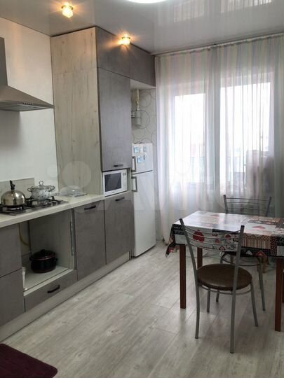 2-к. квартира, 55 м², 1/3 эт.