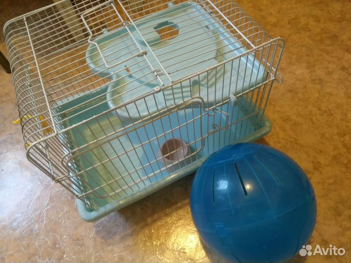 Клетка и сфера для хомяка