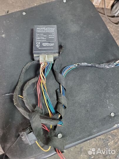 Доводчик стеклоподъемников