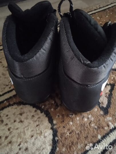 Лыжные ботинки