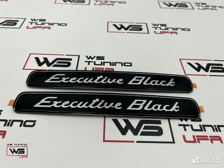 Шильдики Executive Black Toyota LC 200 J969