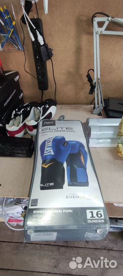 Перчатки боксерские 16 унций Everlast оригинал