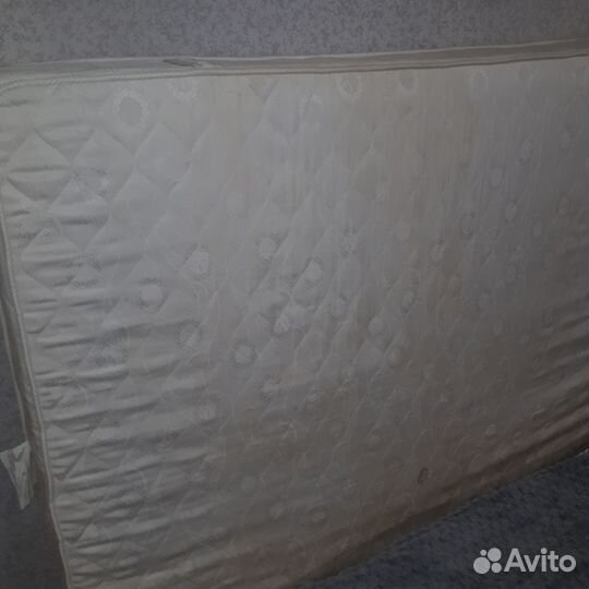 Матрас 160х200 бу