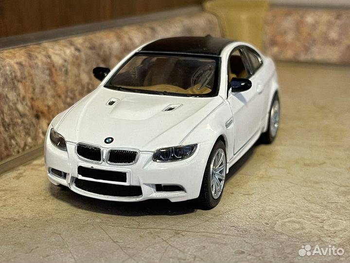 Модель автомобиля BMW M3 Сoupe