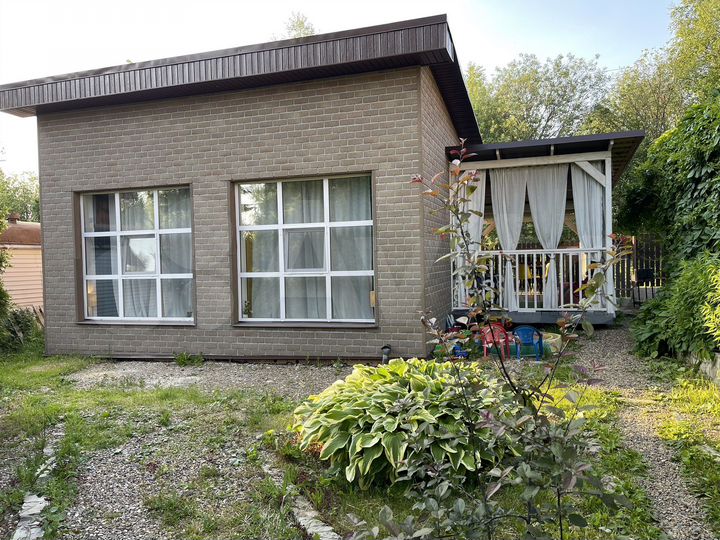 Дом 40 м² на участке 3 сот.