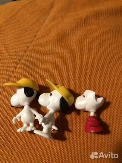 Разные фигурки из различных коллекций киндера