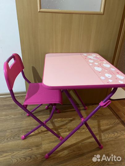 Детский стол и стул