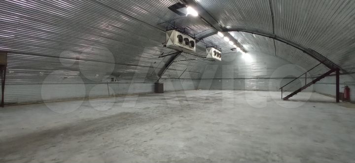 Склад, 1300 м²