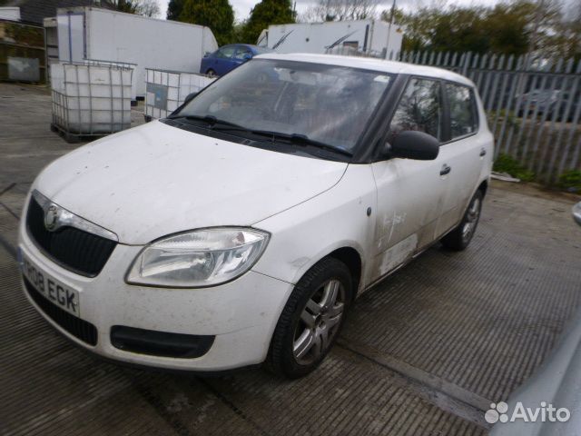 Дверь передняя правая skoda fabia 2 2008