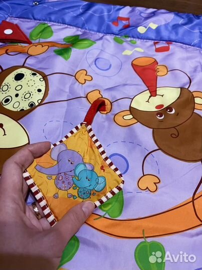 Развивающий коврик Tiny love разноцветное сафари