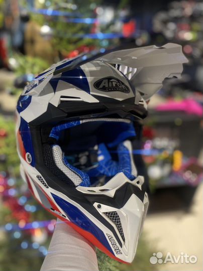 Кроссовый шлем Airoh Aviator 3