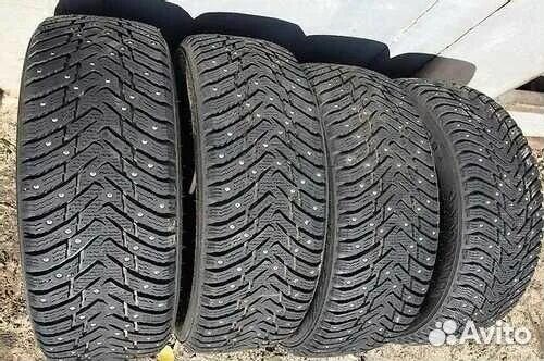 Nokian Tyres Hakkapeliitta 8 SUV 235/60 R17 106T