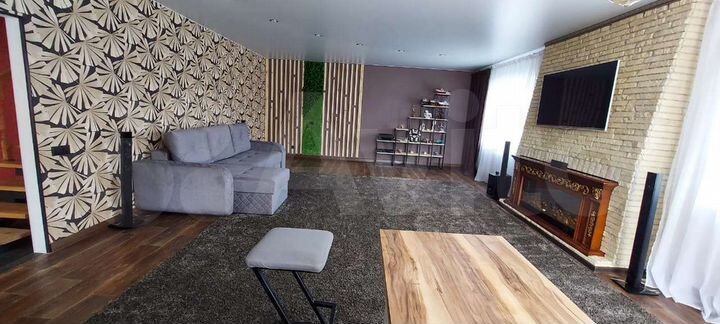 Коттедж 345,5 м² на участке 11 сот.