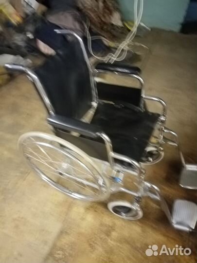 Продам инвалидную коляску б/у
