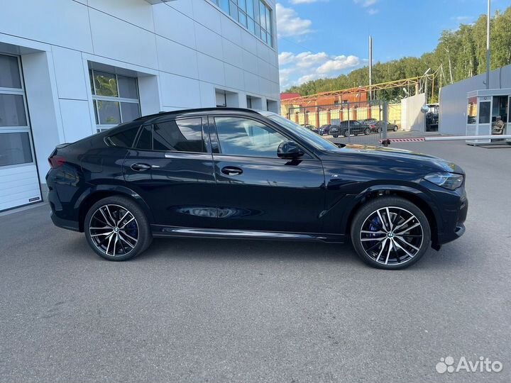 BMW X6 3.0 AT, 2022