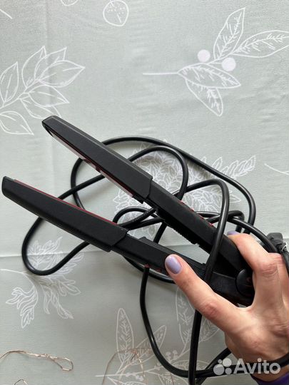 Выпрямитель для волос Loreal