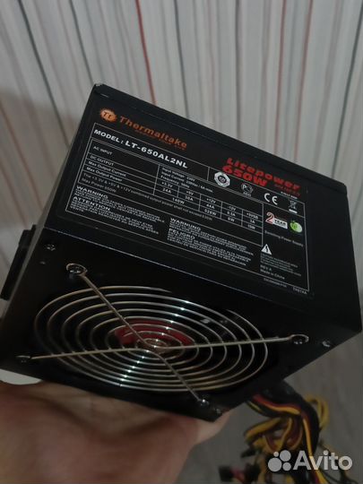 Блок питания Thermaltake 650w