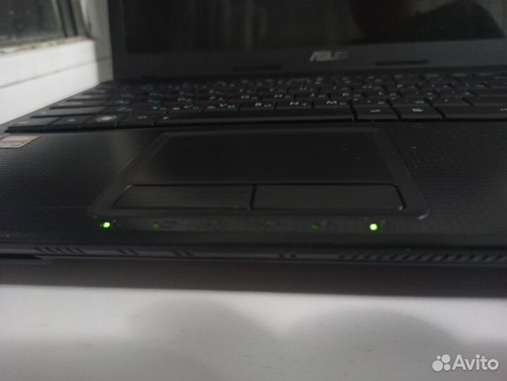 Ноутбук asus