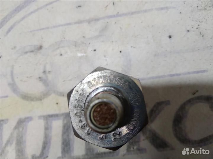 Датчик давления масла VW Passat (B7) 2011-2015