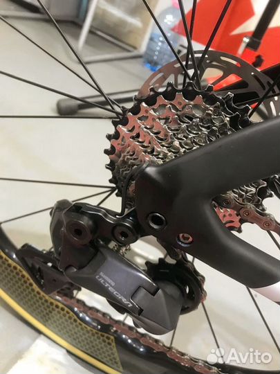 Шоссейный велосипед specialized