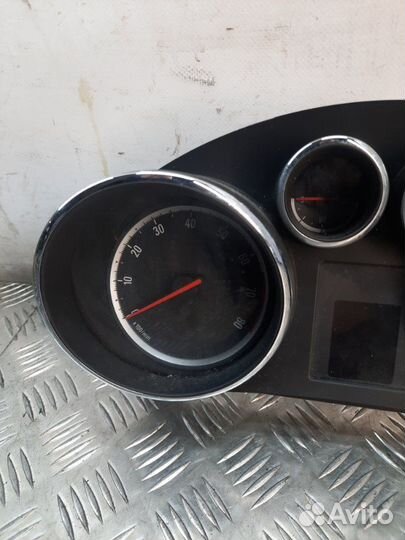 Щиток приборов (приборная панель) Opel Astra