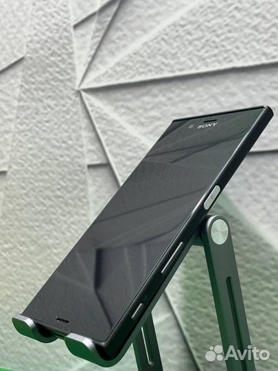 Sony Xperia XZ, 3/32 ГБ