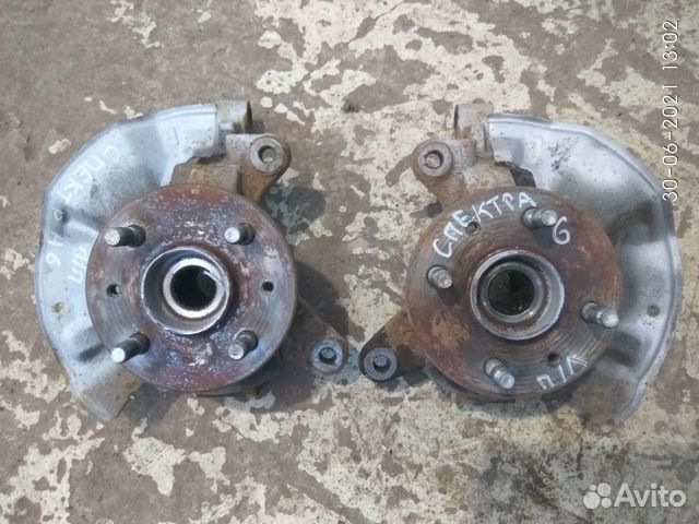 Кулак поворотный передний на Киа Спектра 2009г