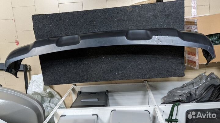 Бампер передний на Ниву Урбан, неокрашенный