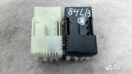 Блок предохранителей volvo XC60 (84L13M102)