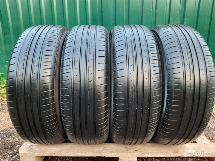 Yokohama BluEarth AE50 215/65 R17